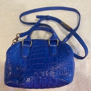 Small G.I.L.L.I. Crossbody